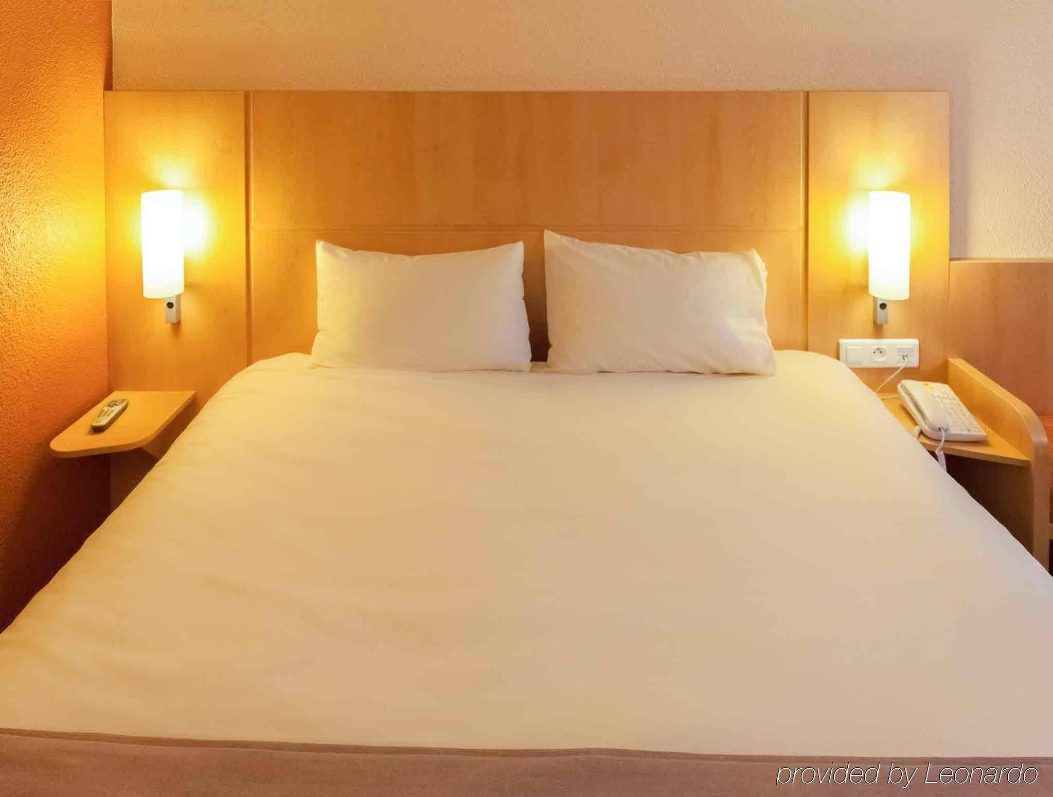 Ibis Alencon Hotel Екстериор снимка