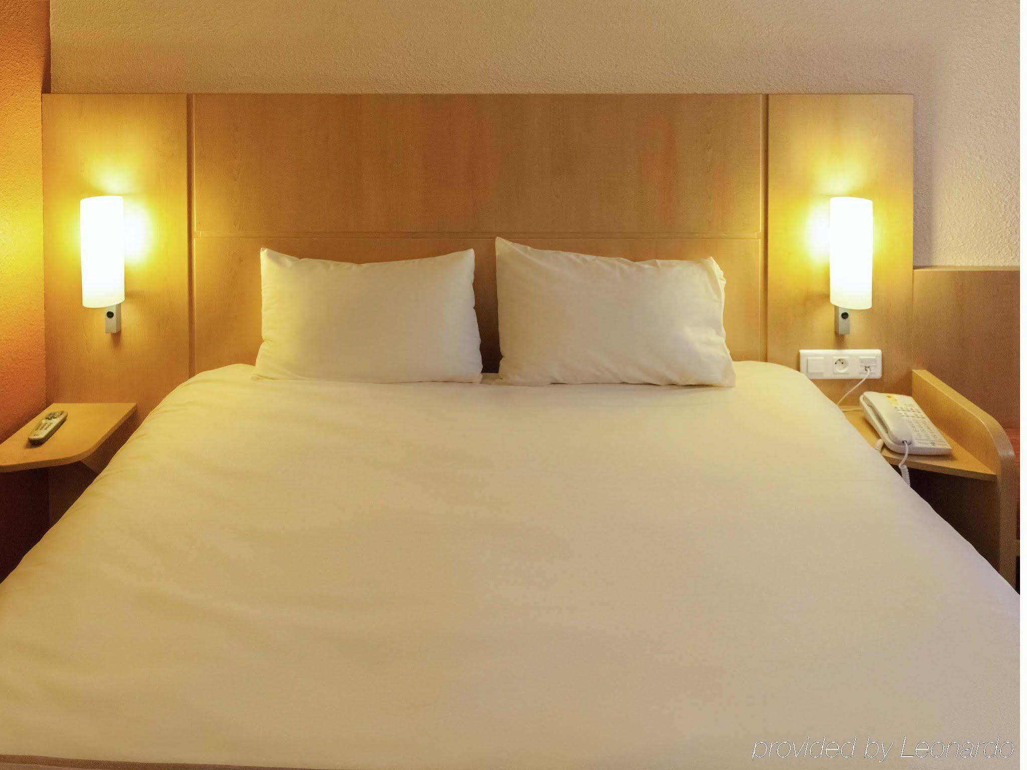 Ibis Alencon Hotel Екстериор снимка