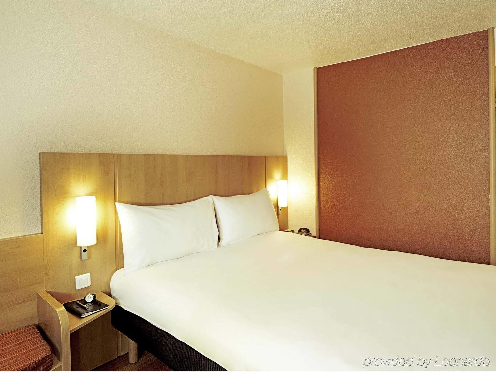 Ibis Alencon Hotel Екстериор снимка