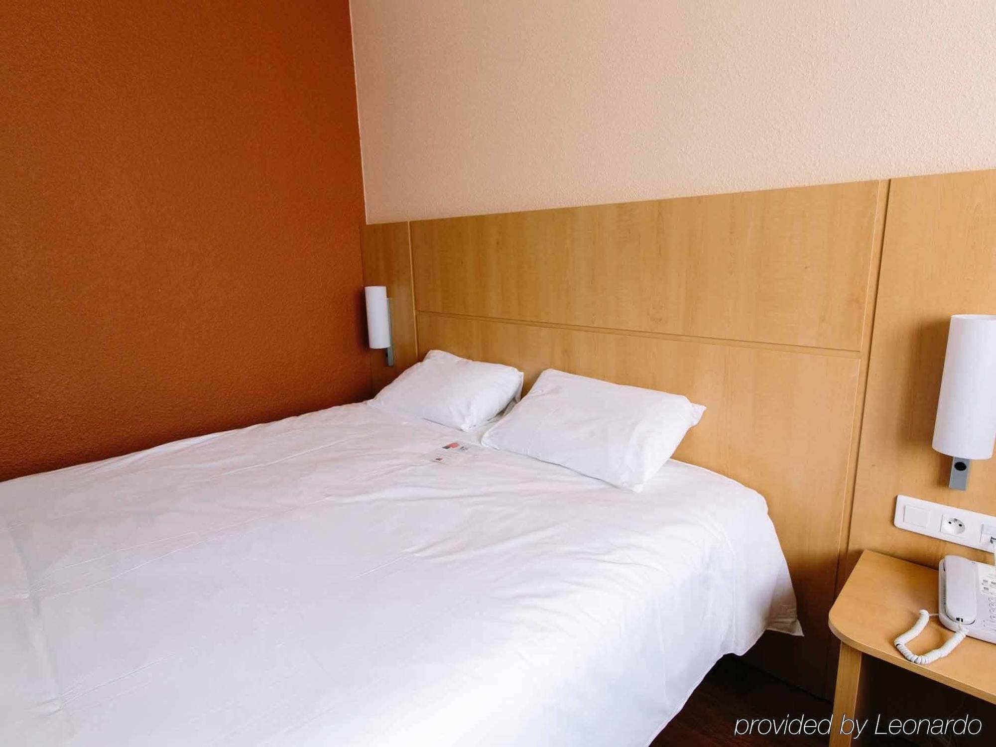 Ibis Alencon Hotel Екстериор снимка